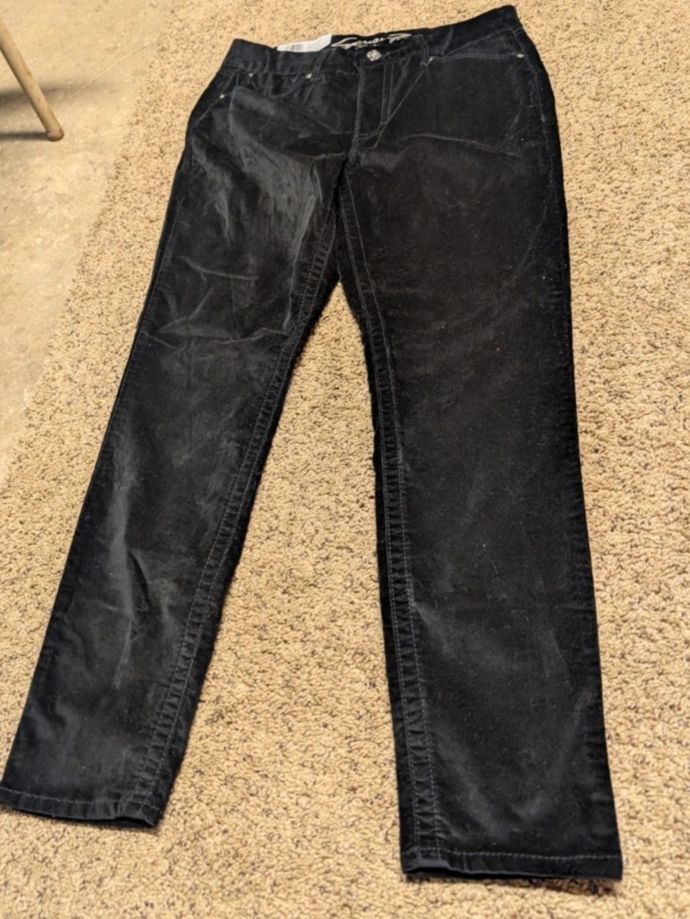 Seven7 Men's Slim Straight Black Jeans